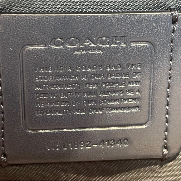 Coach Dreamer 36 Cypress - Picture 3 of 10